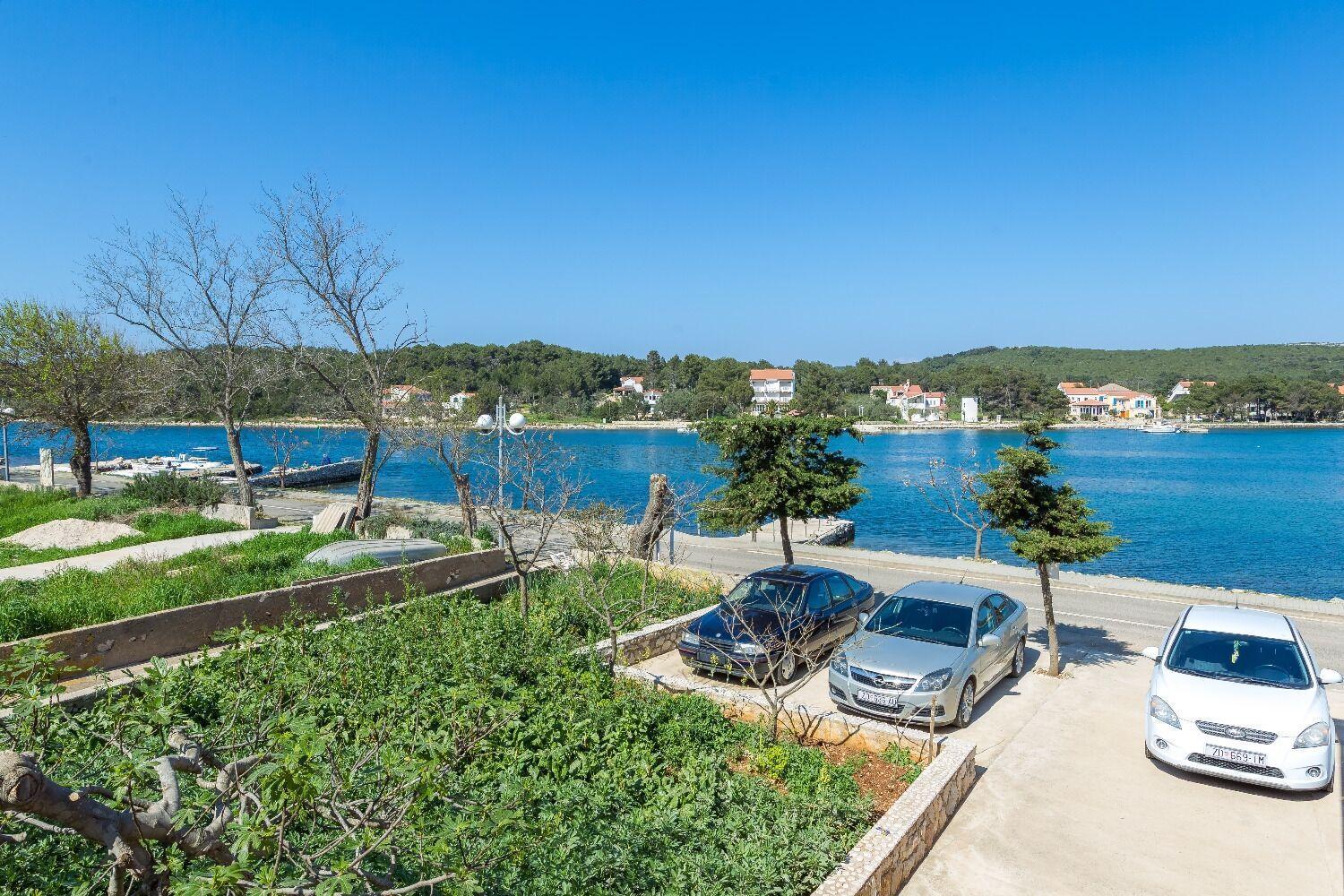 Apartments Zvone1 벨리 라트 외부 사진