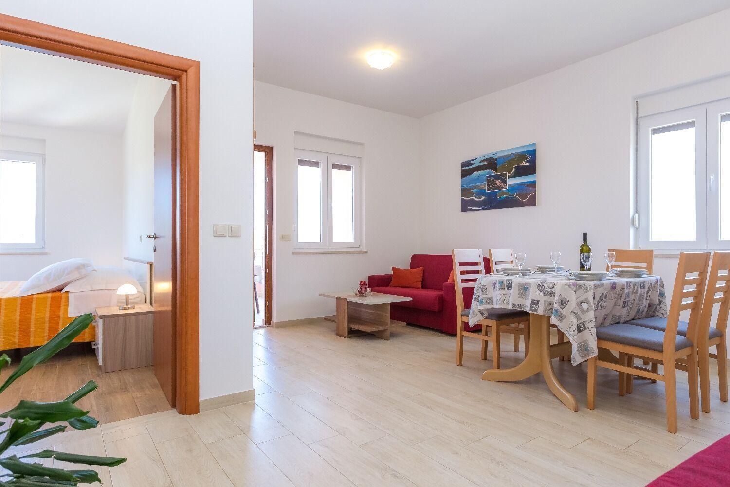 Apartments Zvone1 벨리 라트 외부 사진