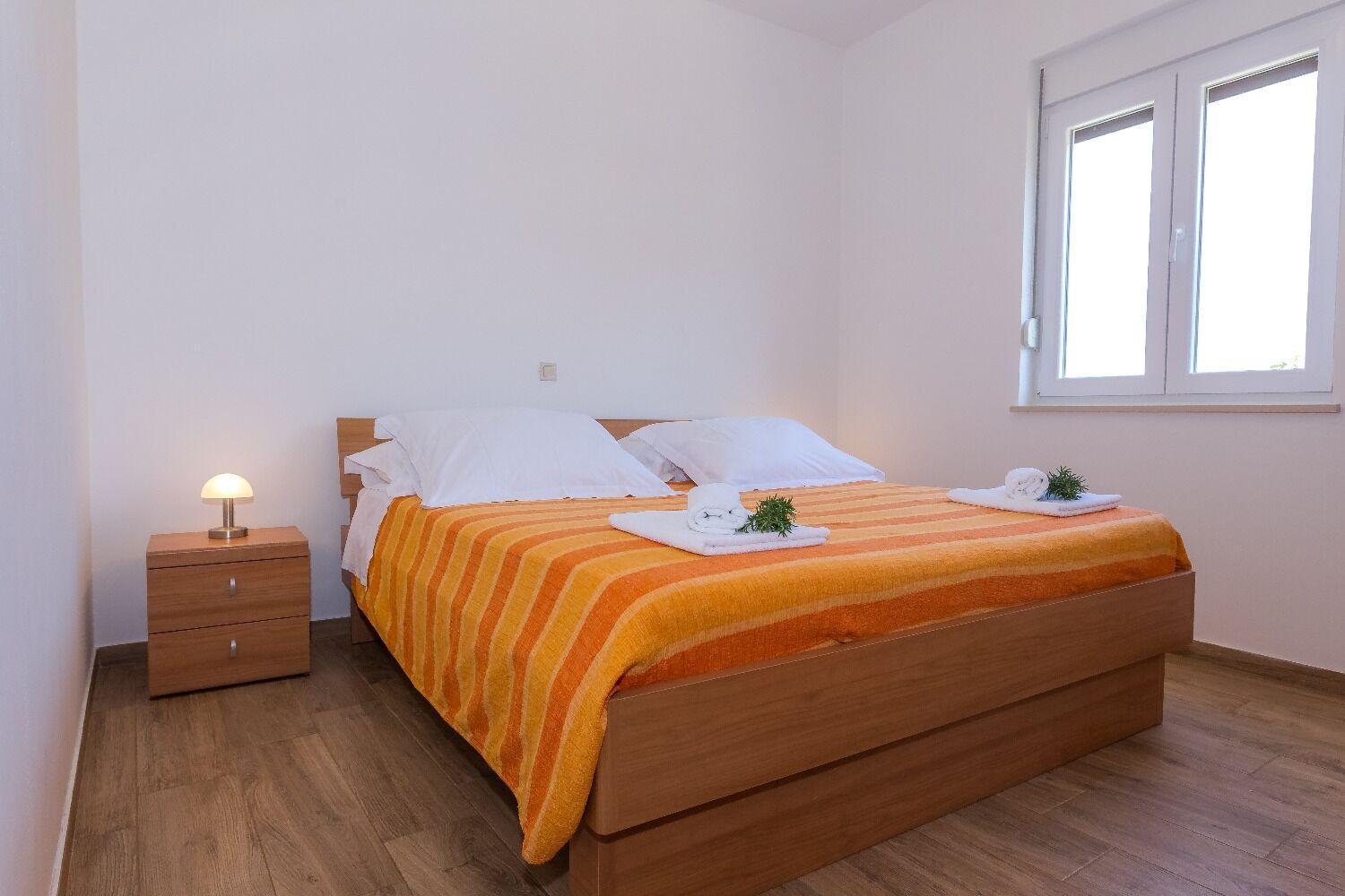 Apartments Zvone1 벨리 라트 외부 사진